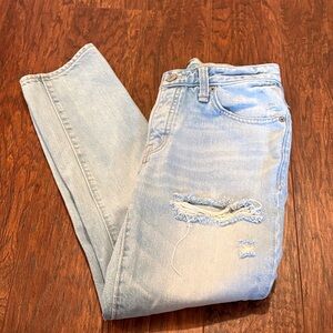 Abercrombie & Fitch Ames Slim Boyfriend jeans